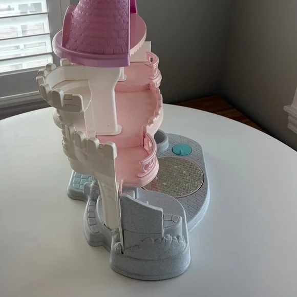 Fisher Price Once Upon a Dream Palace - Picture 5 of 14